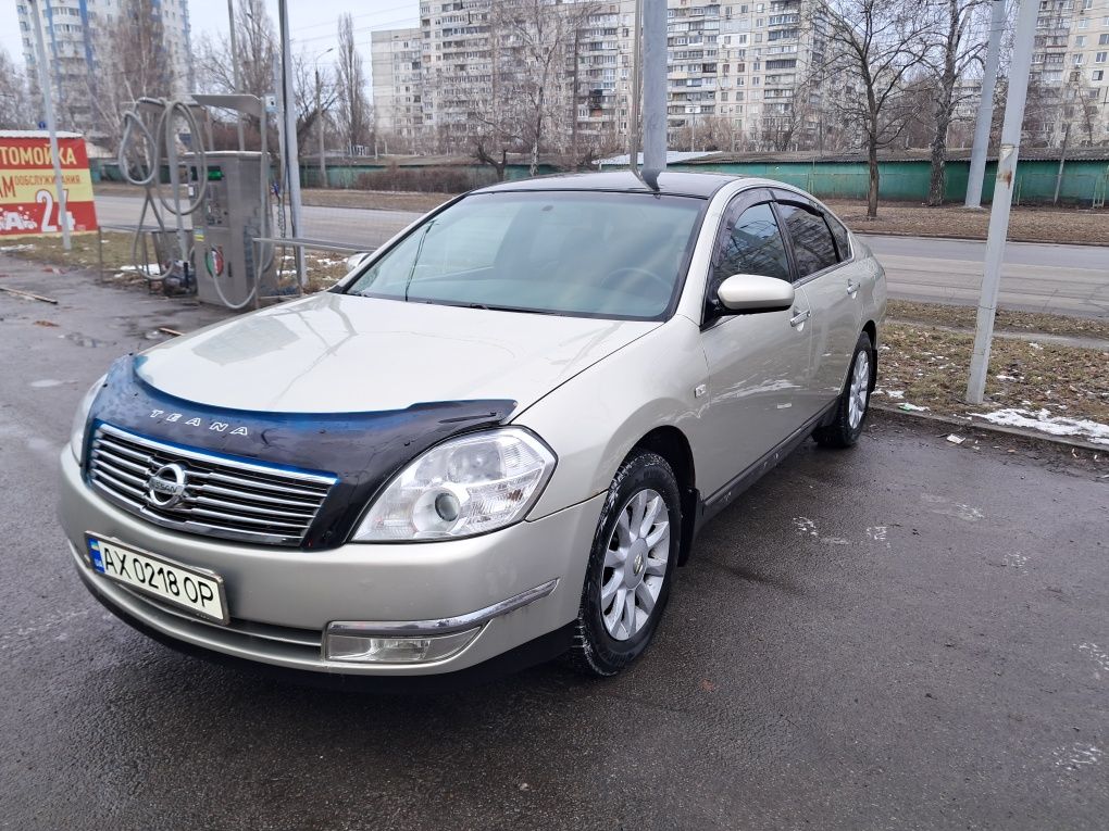 Нісан тіана/nissan teana 2.3 газ/бенз