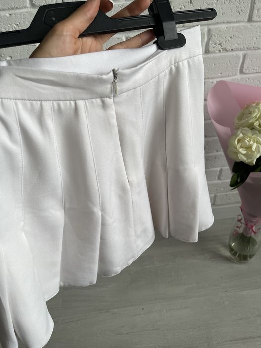 Теннисная белая юбка