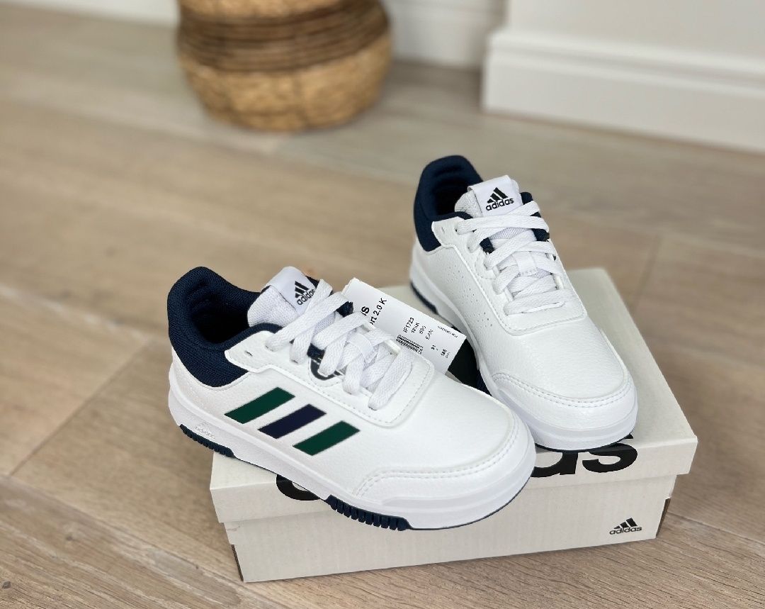 Дитячі кросівки Adidas Оригінал Нові  (29, 30 рр. )