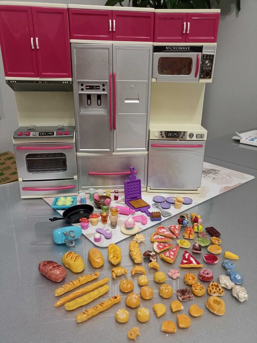 Kuchnia Barbie + akcesoria