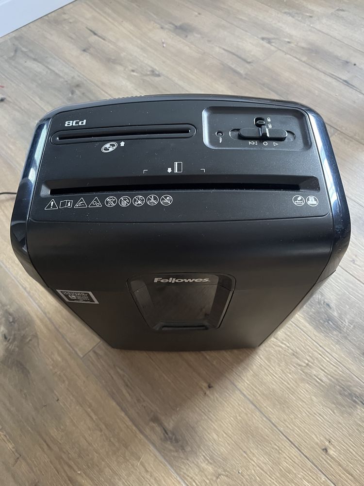 Niszczarka fellowes 8cd