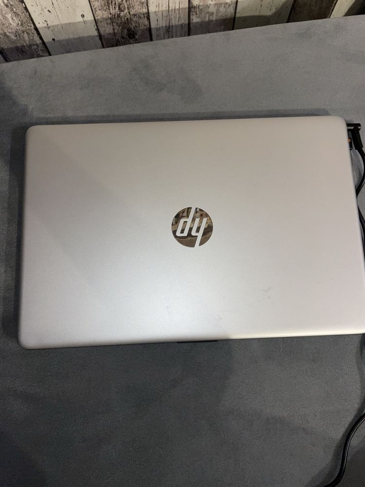 Laptop HP 15-dw0019nw notebook