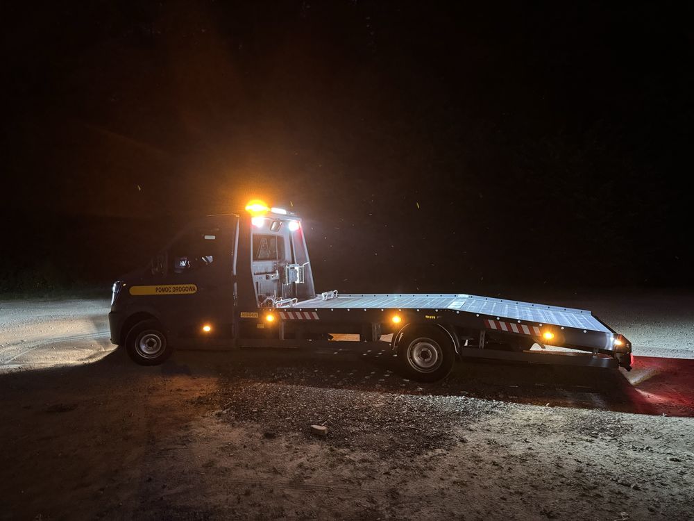 Pomoc drogowa 24h / Laweta / Transport pojazdów