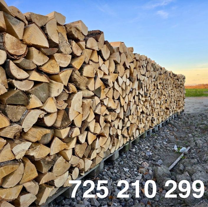 Sprzedaż drewna_Kominkowe_Opałowe_W walkach_Drzewo_Łupane