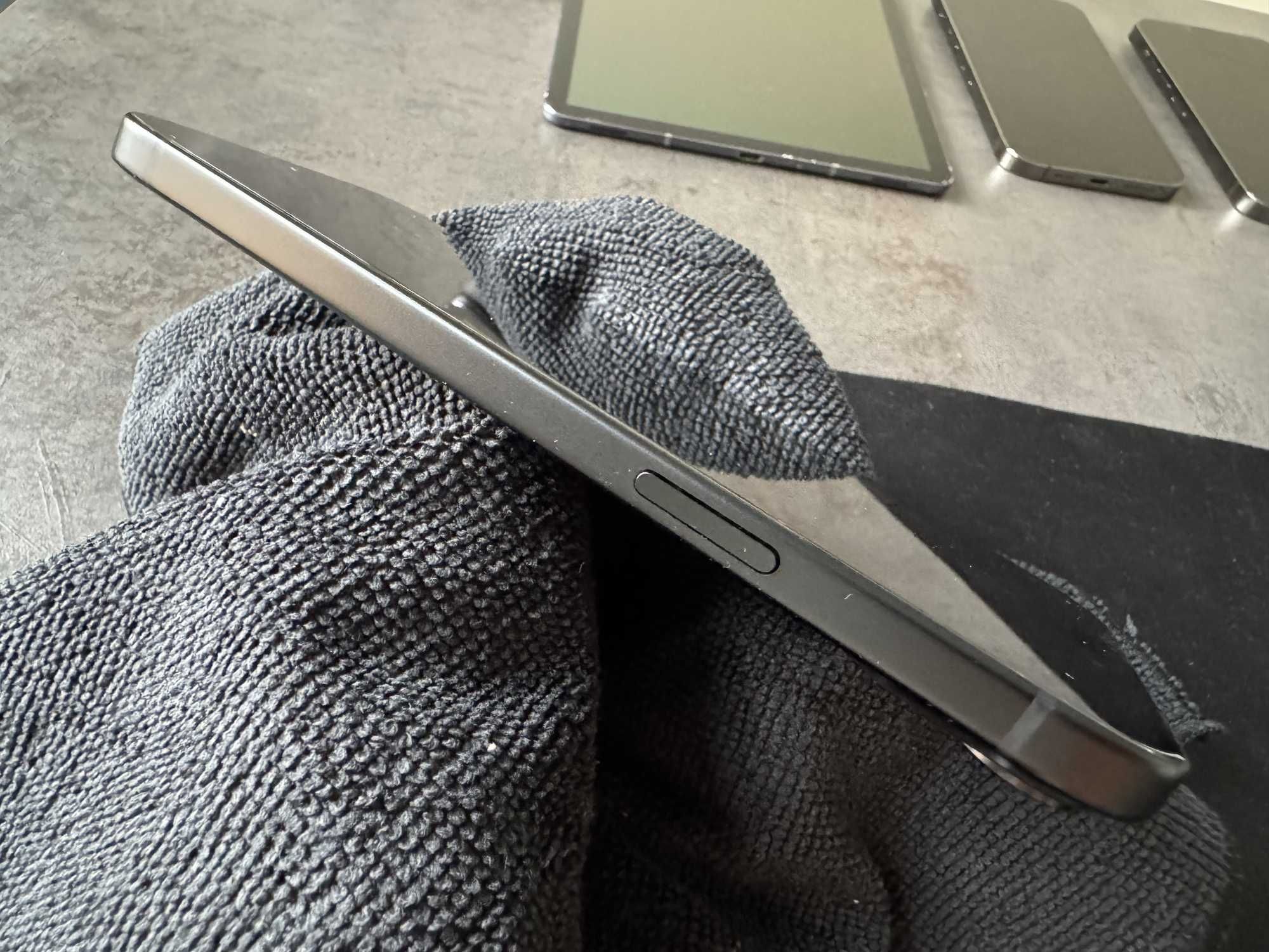 Apple iPhone 15 Plus Black (Demo, На запчастини)