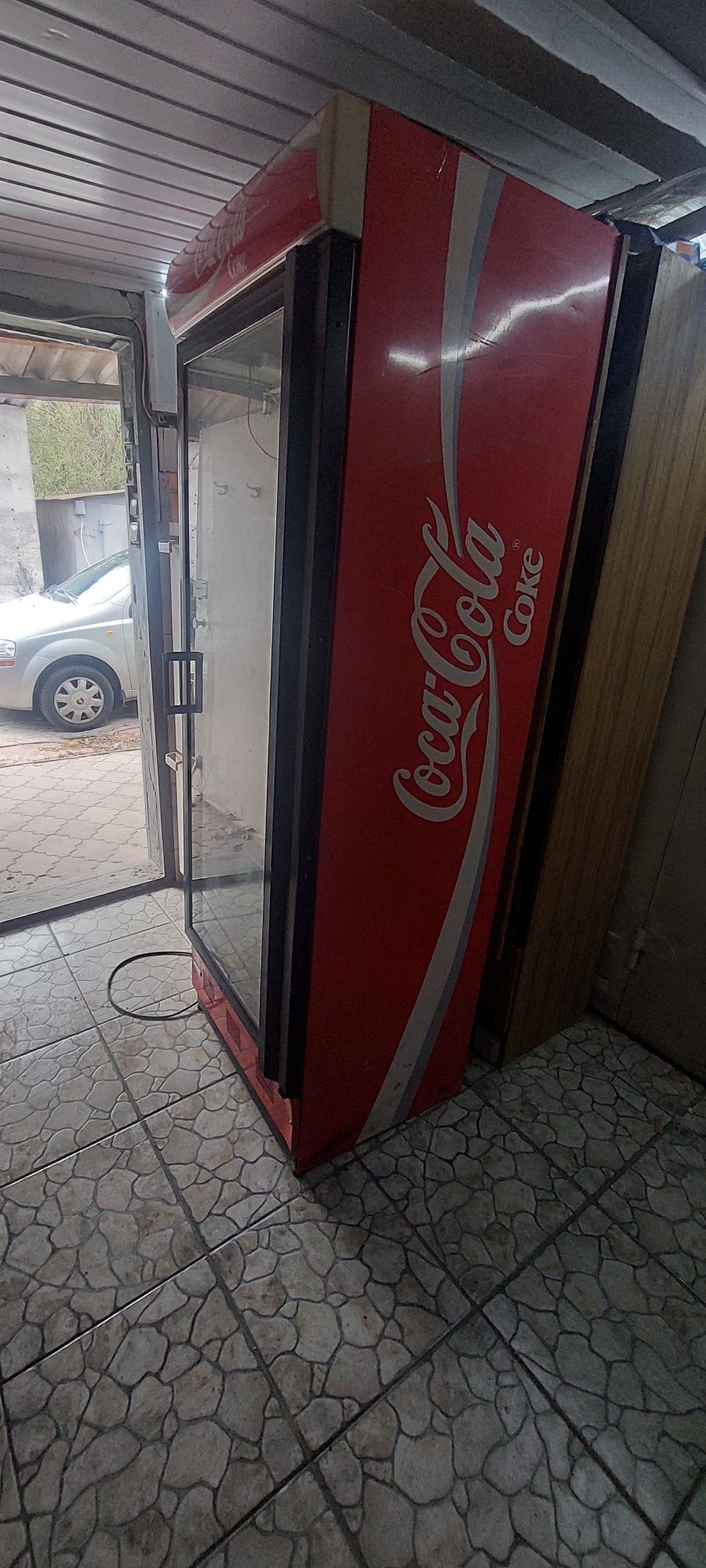Продам холодильник для напитков