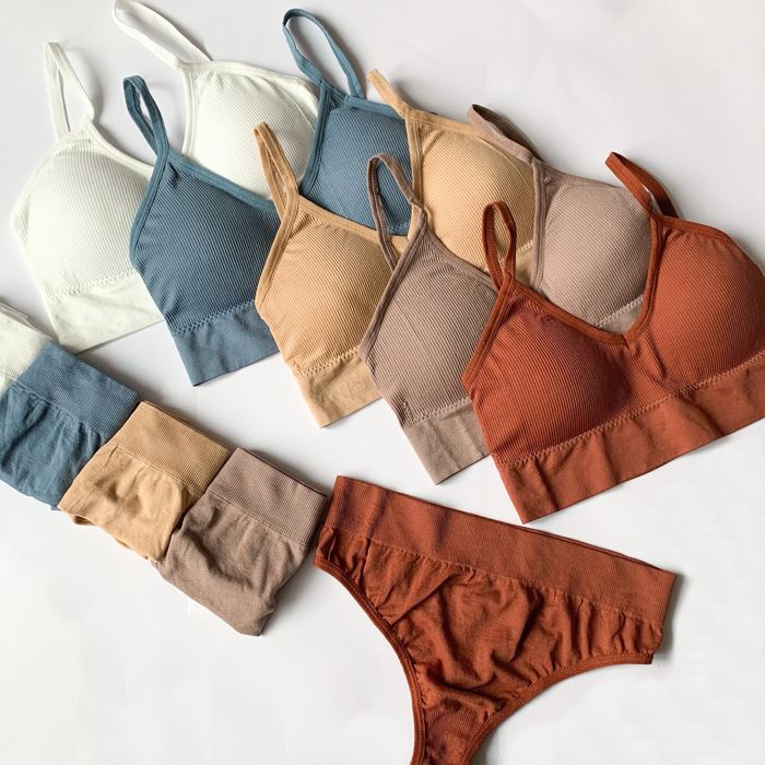 Бізнес, магазин жіночої білизни, товар та сторінка