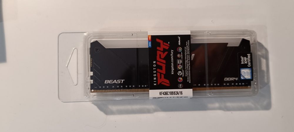 Pamięć RAM 16GB DDR4 Kingston fury