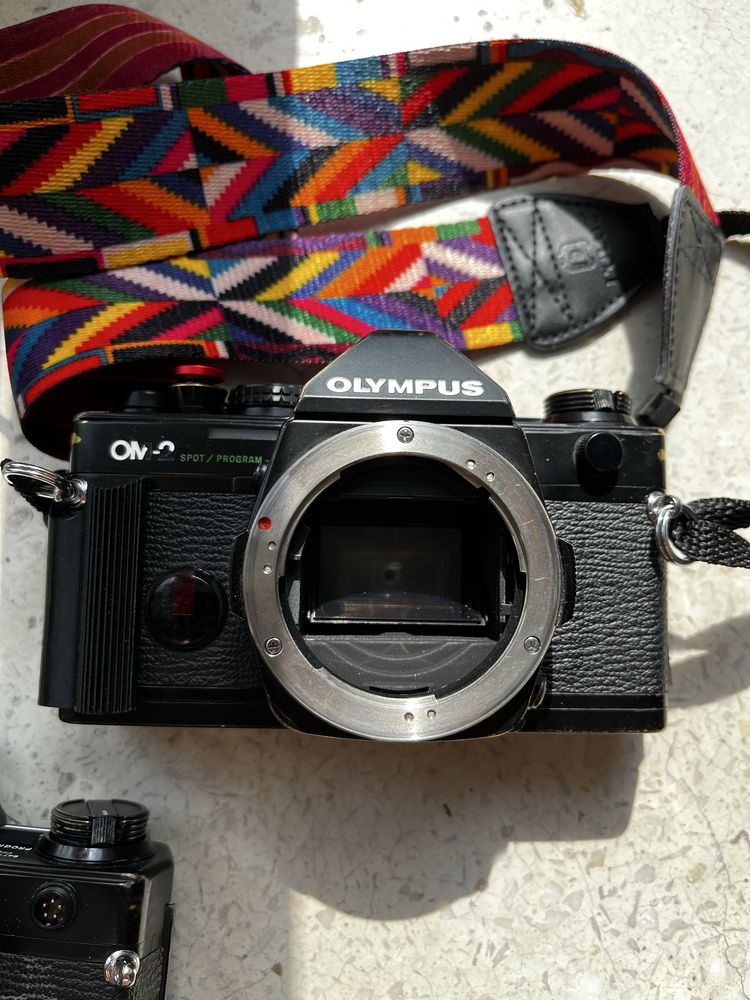 Aparat analogowy lustrzanka Olympus OM-2 spot/program