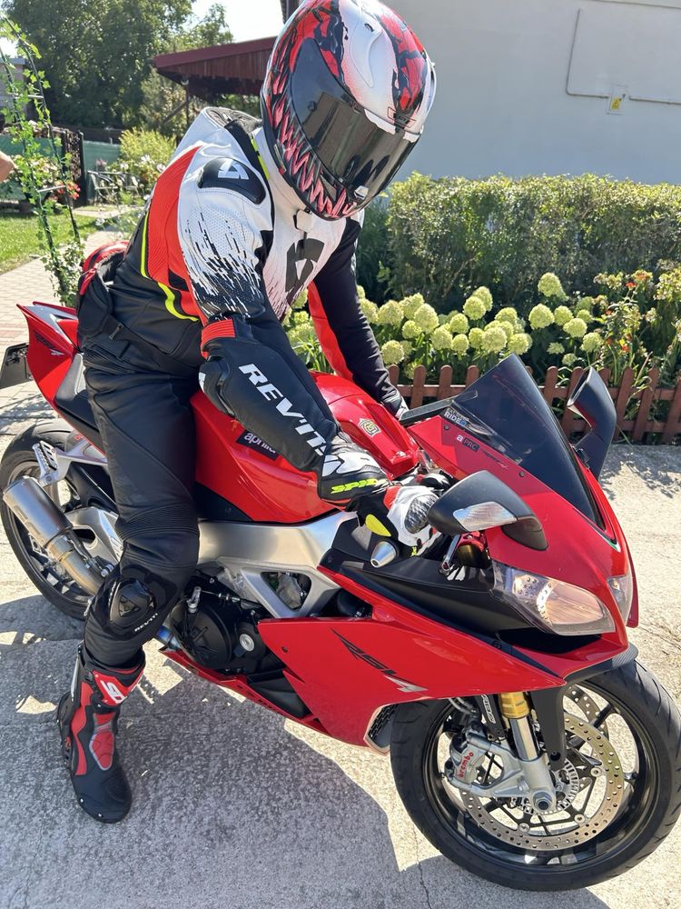 Aprilia RSV 4 100 APRC