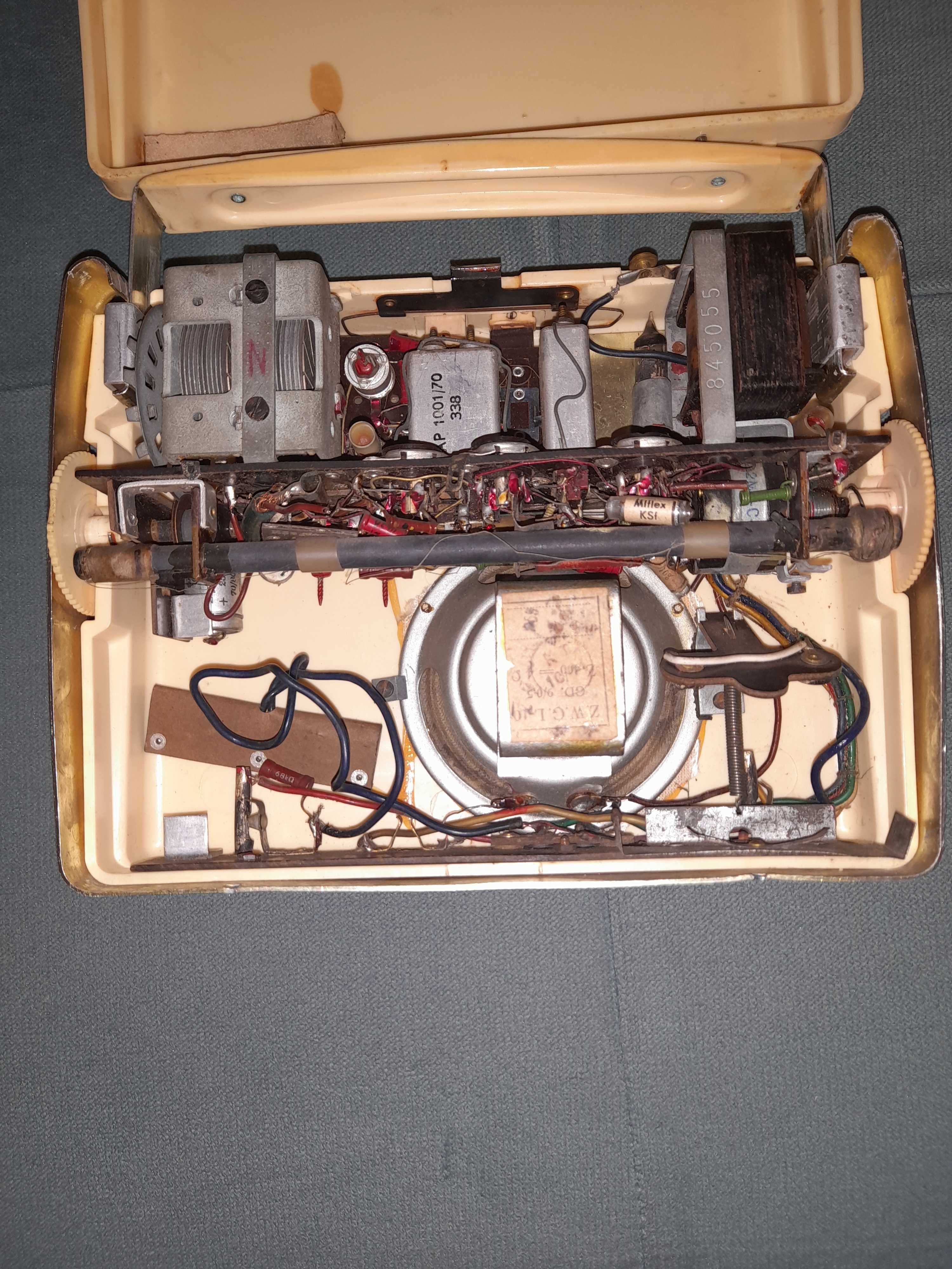 RADIO SZAROTKA - 70-letni zabytek polskiej lampowej techniki