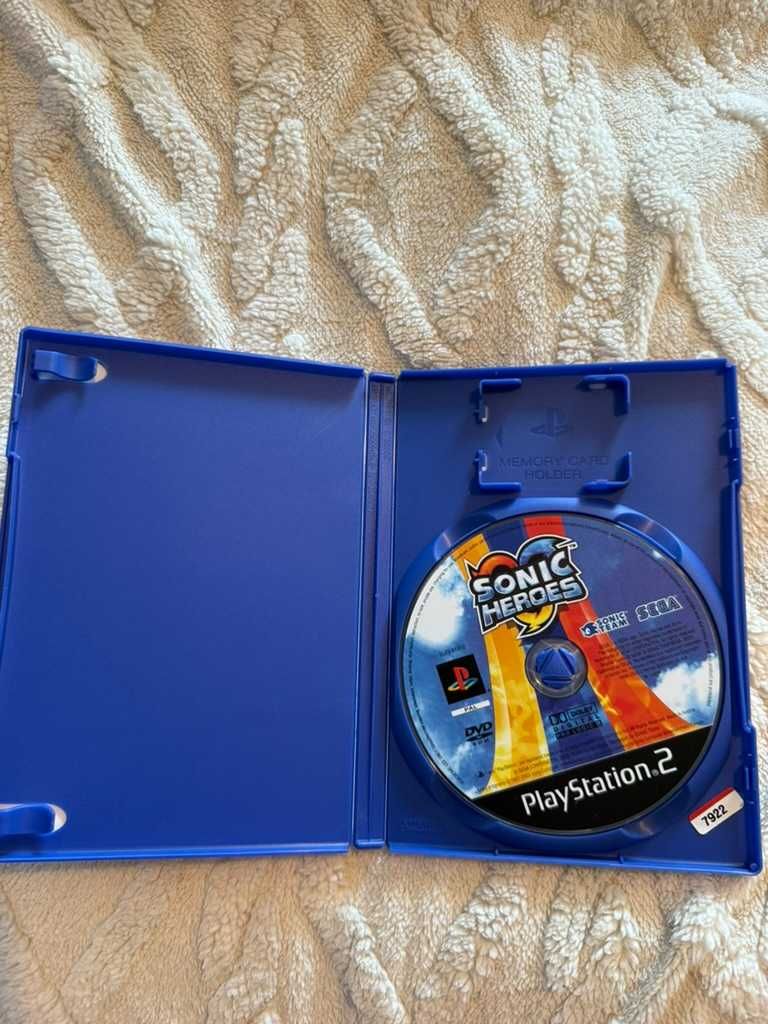 sonic heroes  ps2