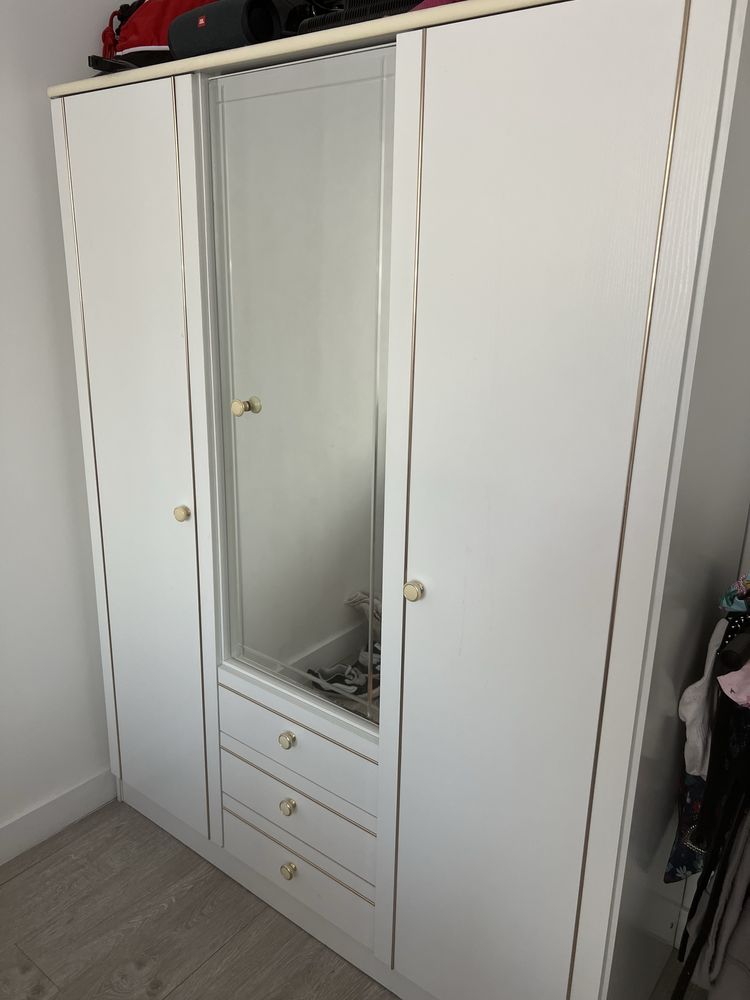 Roupeiro de Casal com 1 porta de espelho