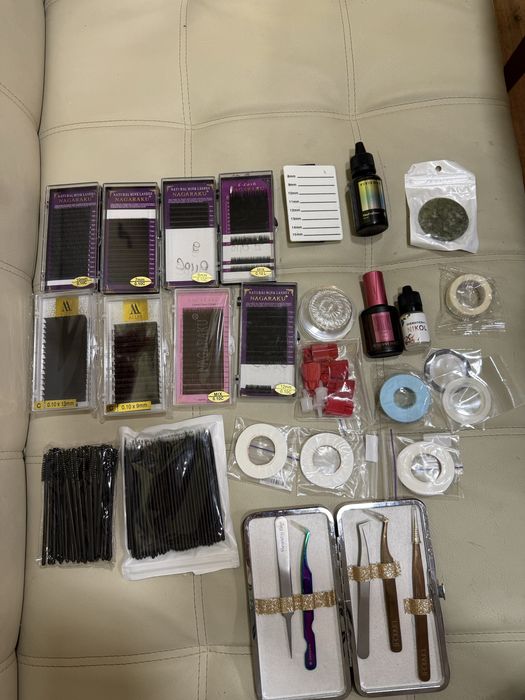 Матеріали для нарощення вій