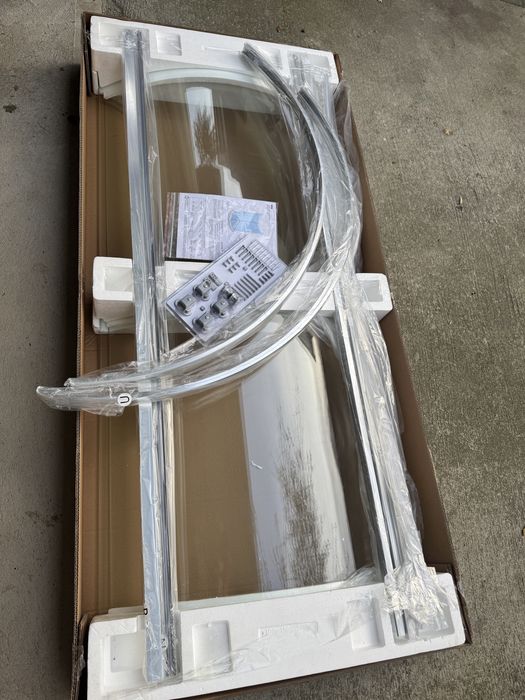 Nowa kabina prysznicowa narożna, półokrągła 90x90