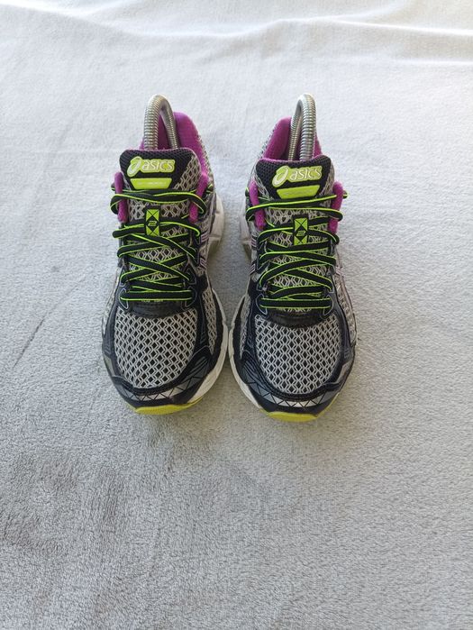 Женские кроссовки беговые ASICS р37