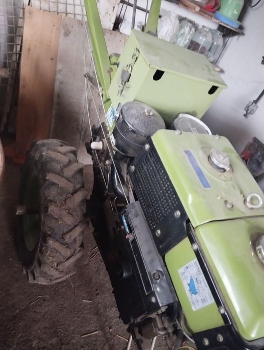 Мотоблок Бізон 12-15