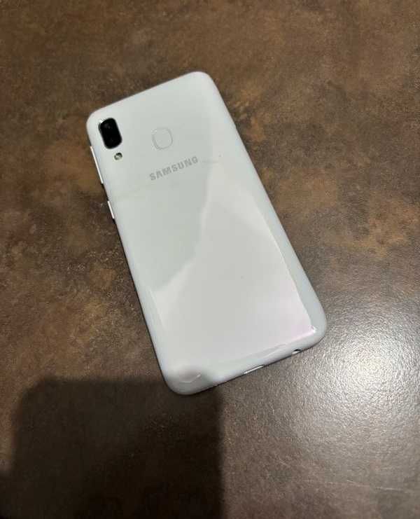 Samsung galaxy A20e