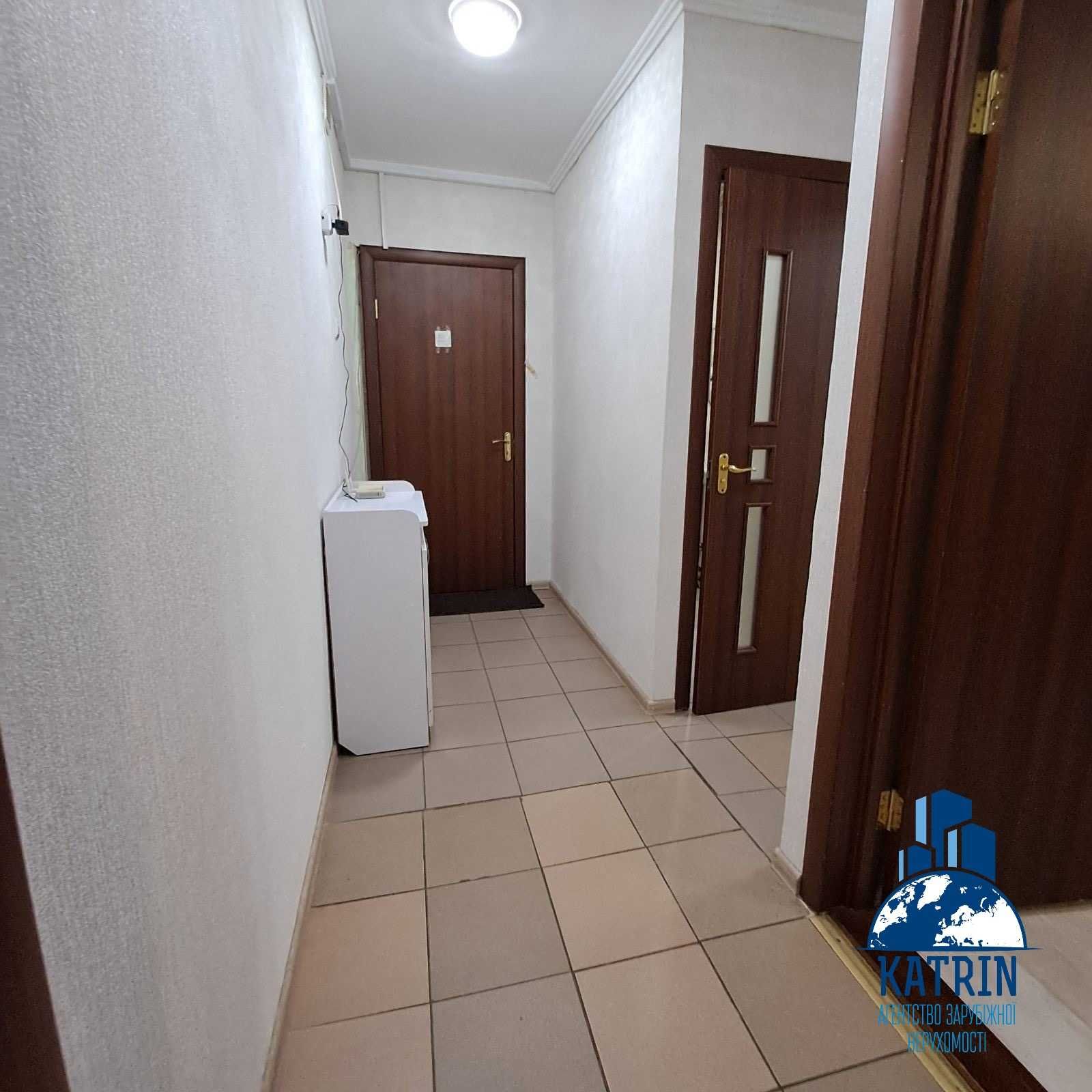Продам 2 кім. квартиру пр. Слобожанський вул. Калинова