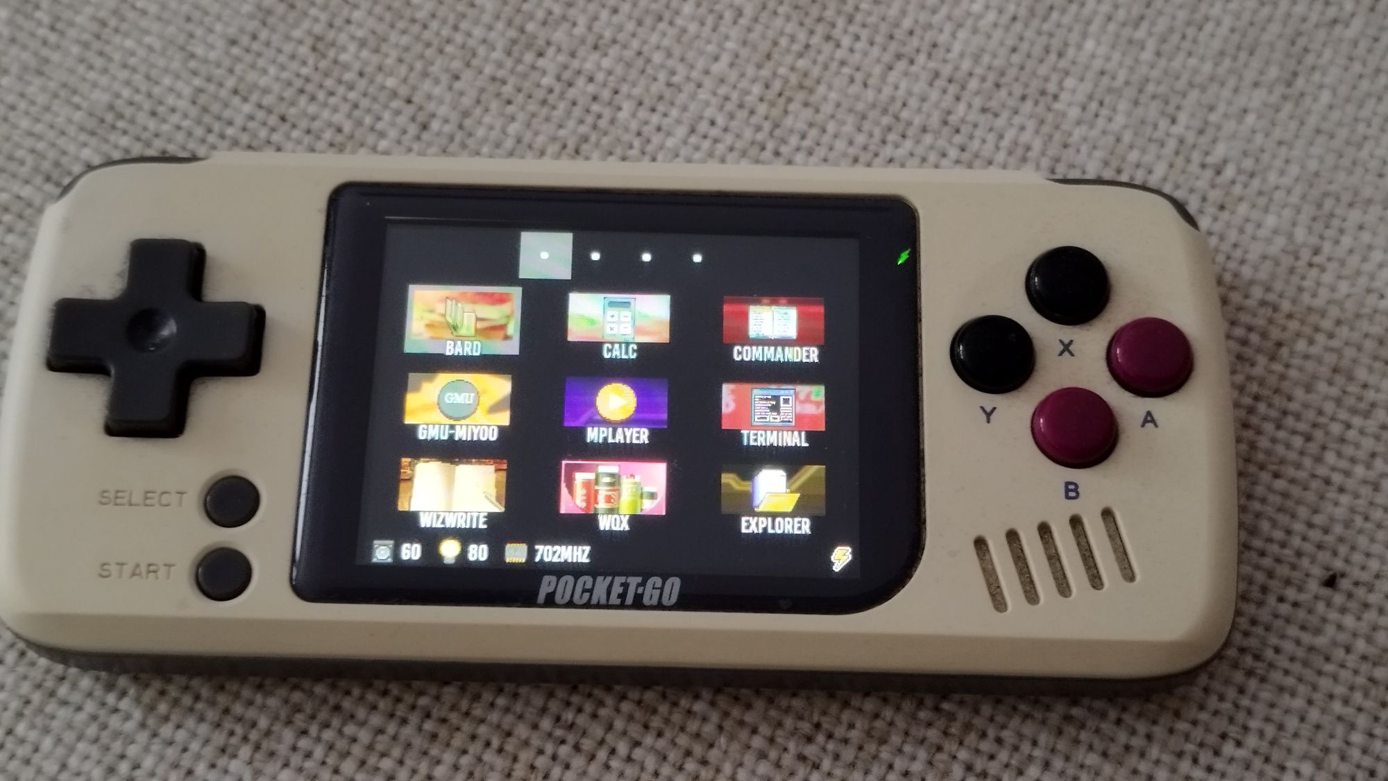 PocketGo v2 – Konsola retro z grami, PL język, Miyoo


-