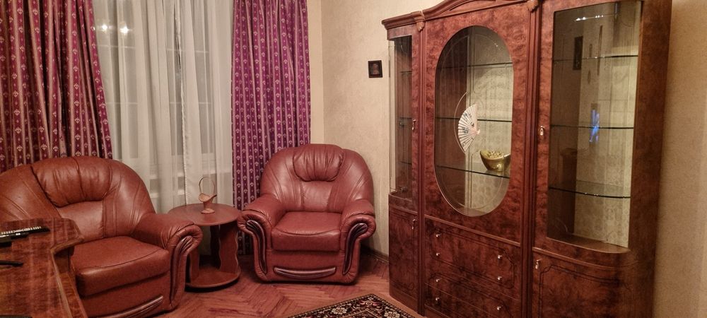 Квартира подобово, Дніпровський район