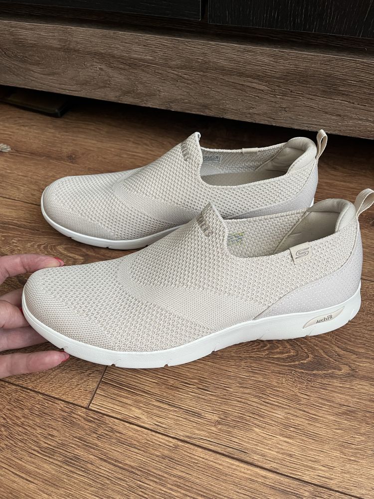 Сліпони, мокасини жіночі Skechers Arch Fit 40р.