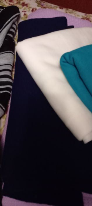 Куски вязані полотна