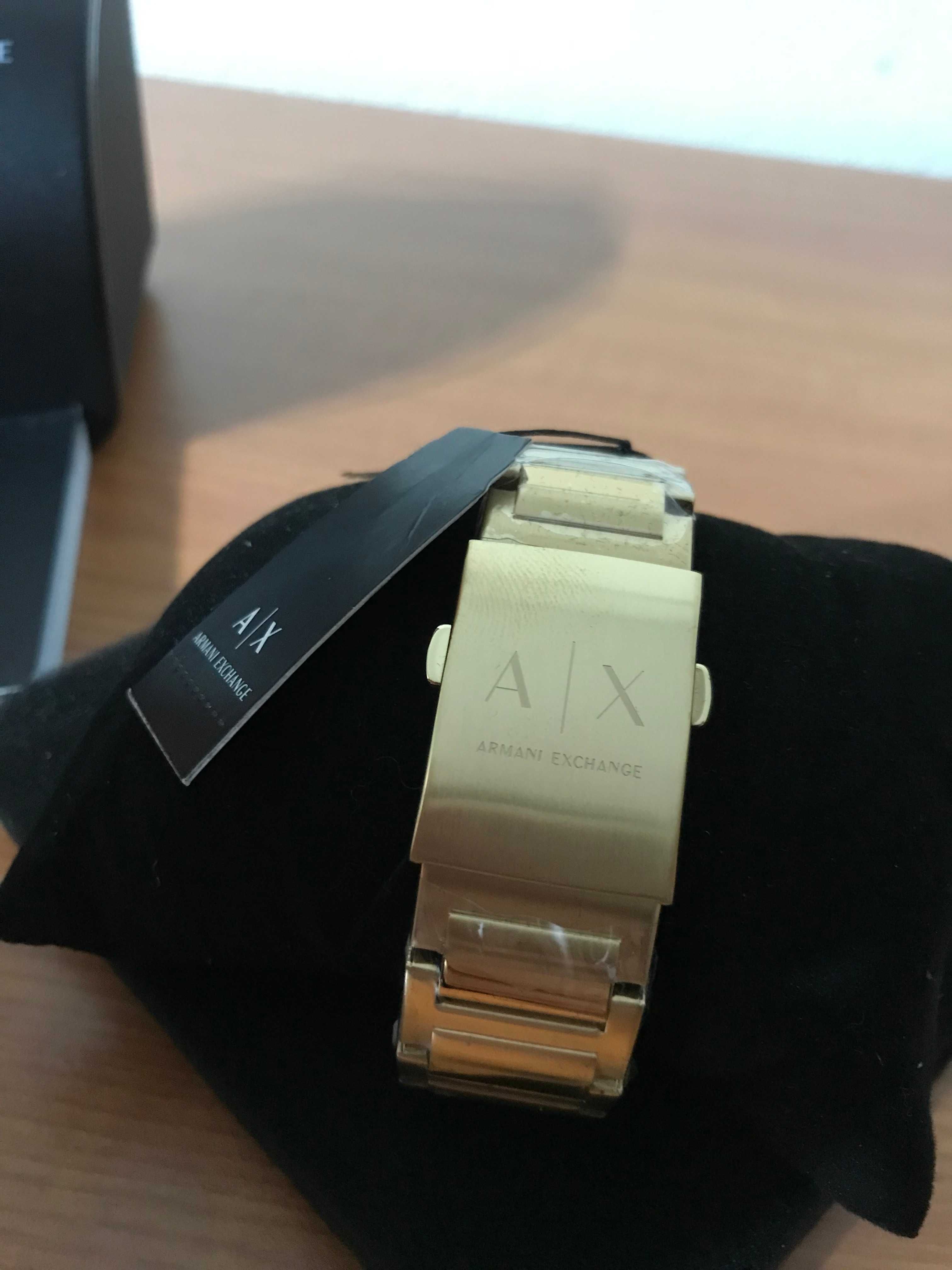 Relógio Armani Exchange Dourado