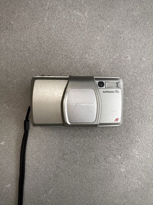Olympus SuperZoom 76 S | Плівковий Фотоапарат