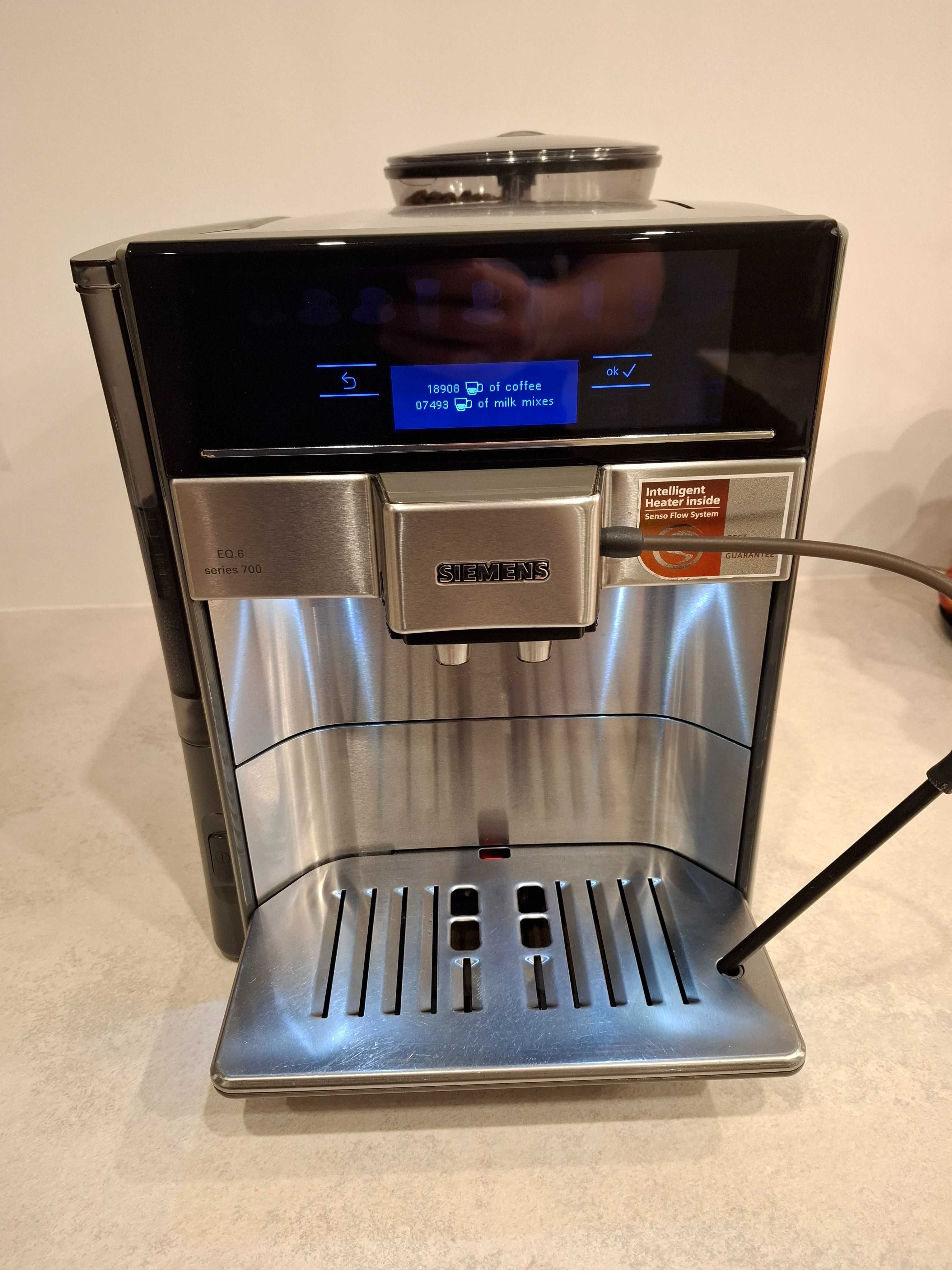 Ekspres SIEMENS EQ6 series 700