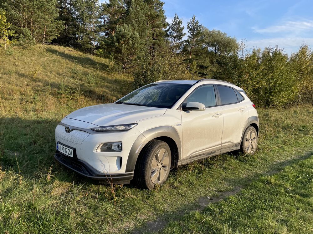 Hyundai Kona Electric premium 64kVt Европа .км 400-600км