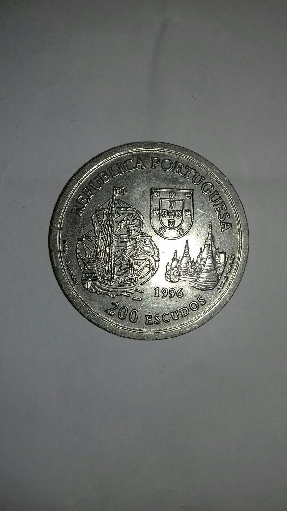 Moedas de 200$00