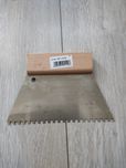 Paca szpachla do kleju zębata 18cm