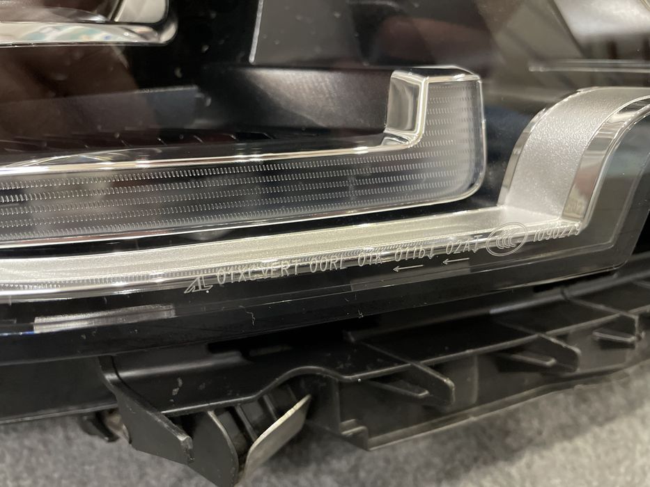 Фари BMW 3 G20, Adaptive Led, ліва і права