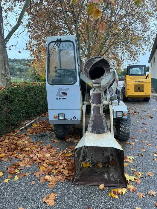 Autobetoneira D´Avino 4-12