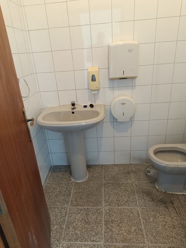 Alugo armazém 250m