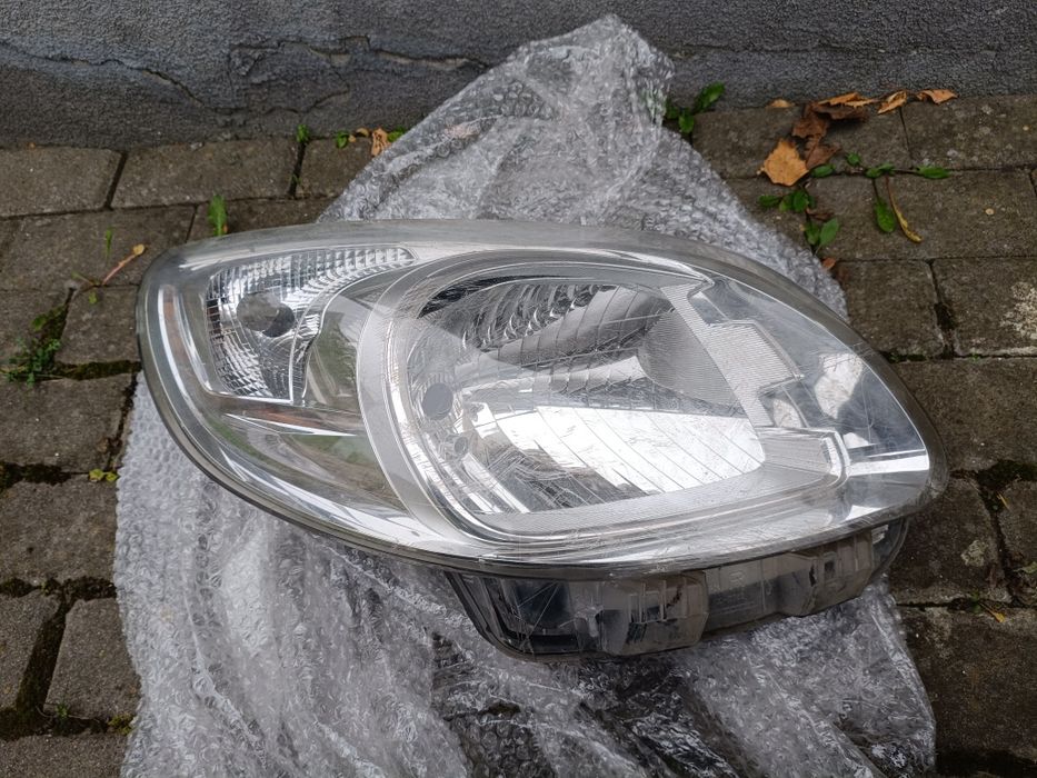 Фара передня Кенго 2 права Октавія А5 ліва