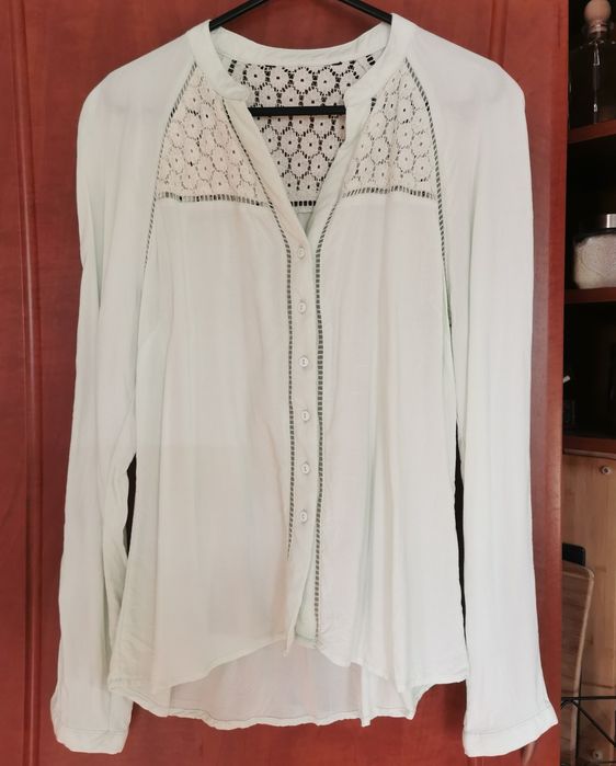 Jasno seledynowa koszula