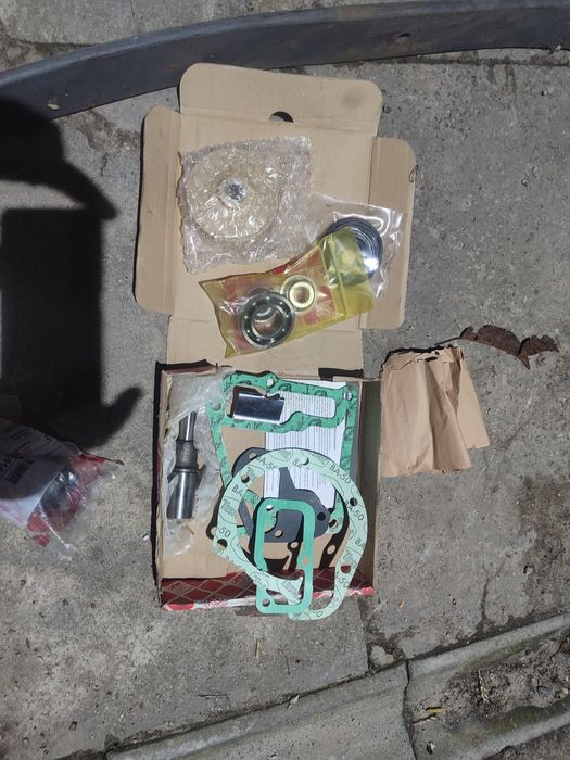 Запчасті на мерседес 814