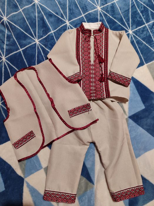 вишитий костюм на хлопчика