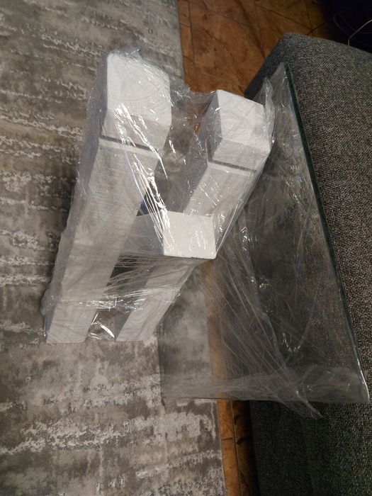 Стол кофейный новый