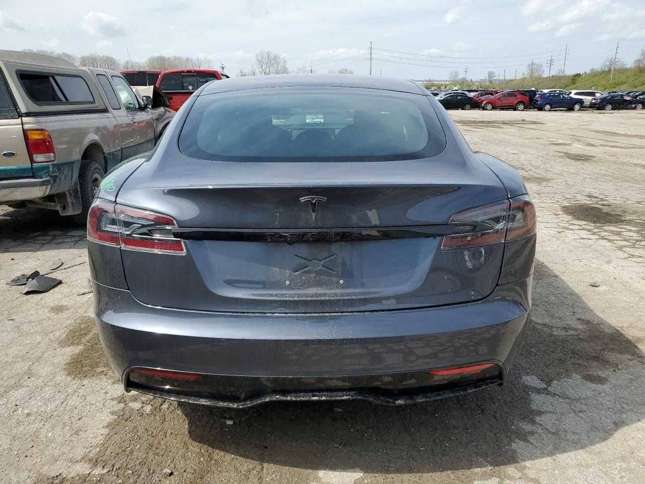 Tesla Model S 2021