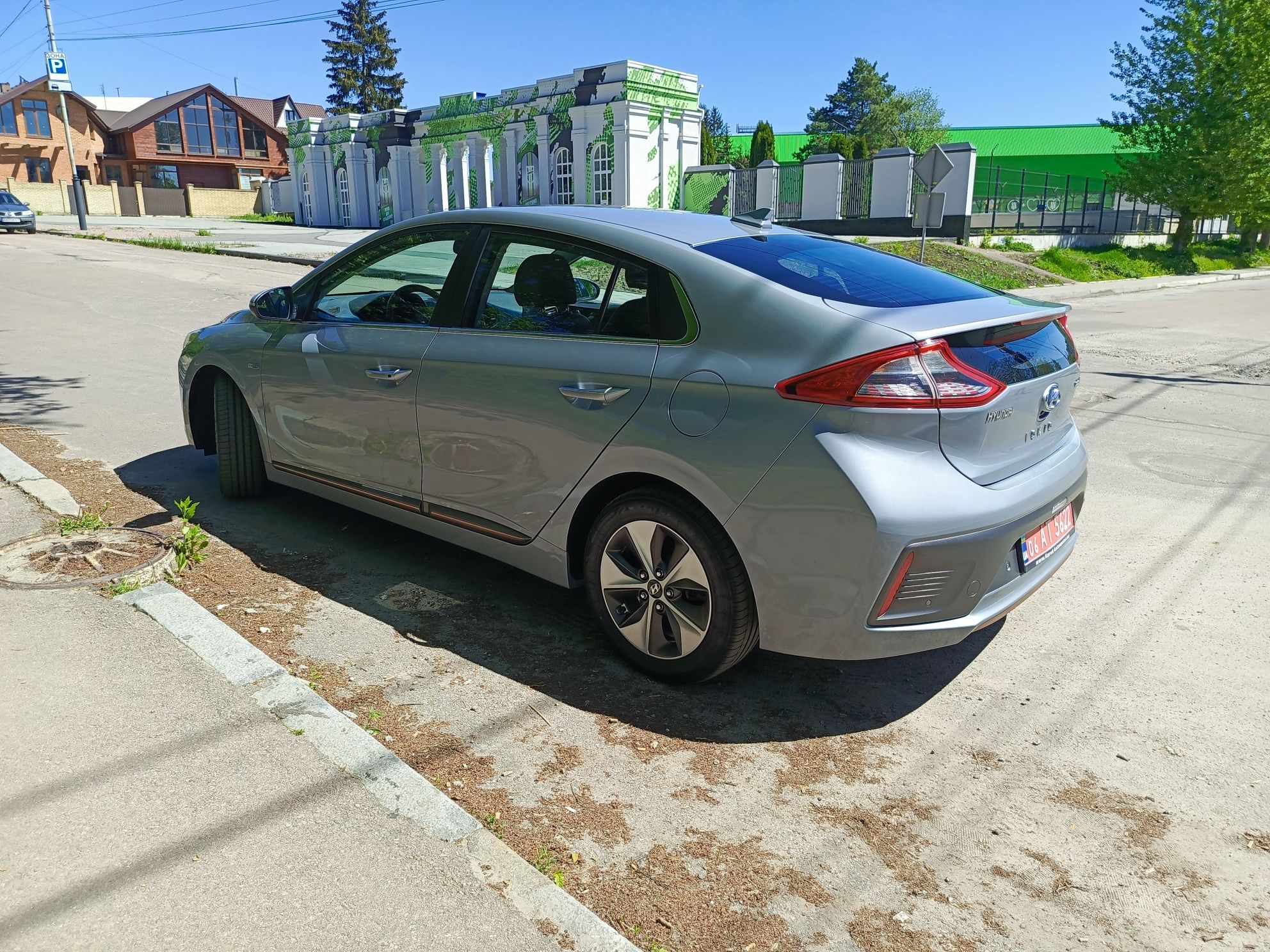 Hyundai ioniq electric