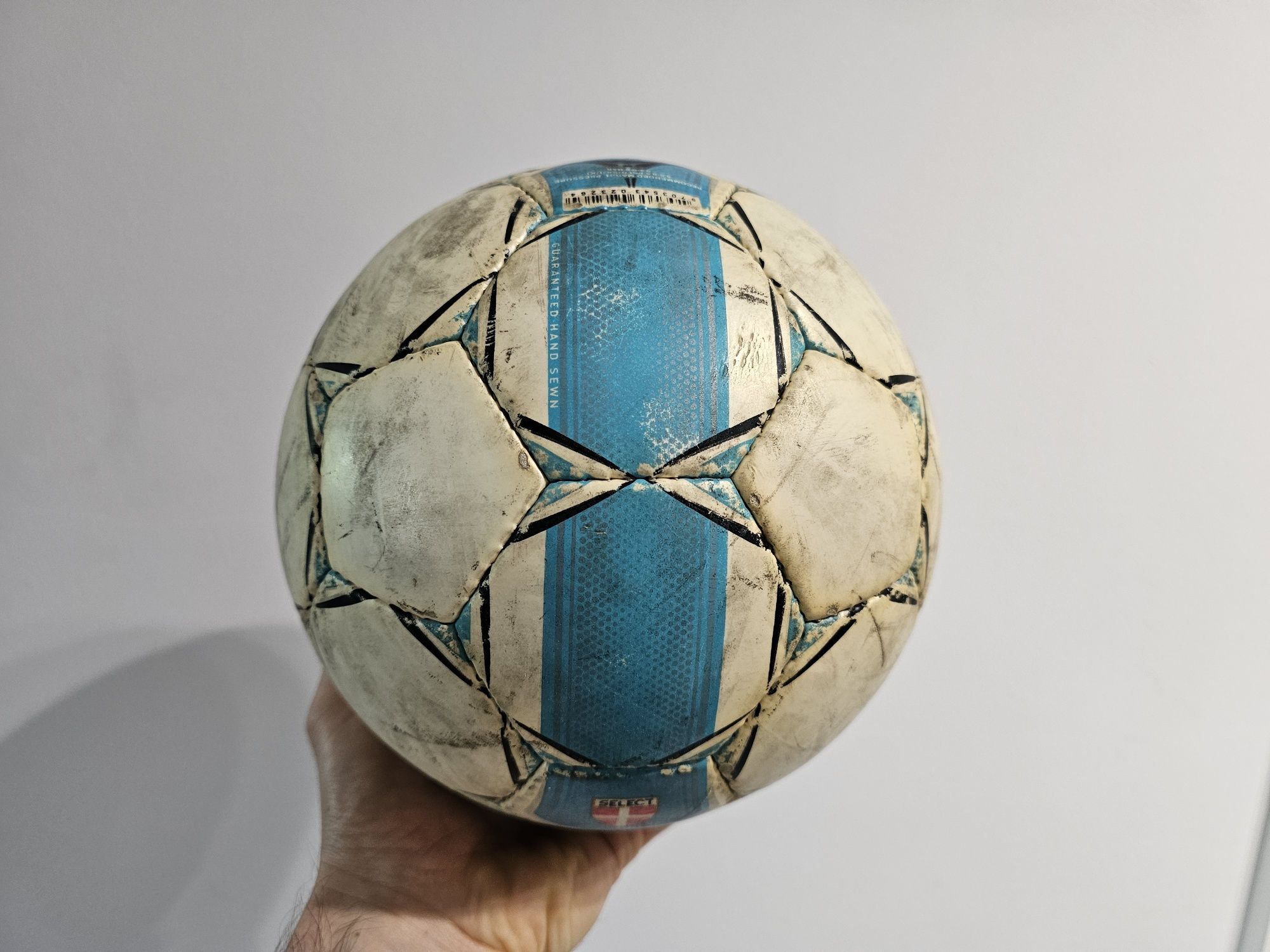 SELECT piłka do piłki nożnej halowej Futsal Super rozm.4 FIFA Approved