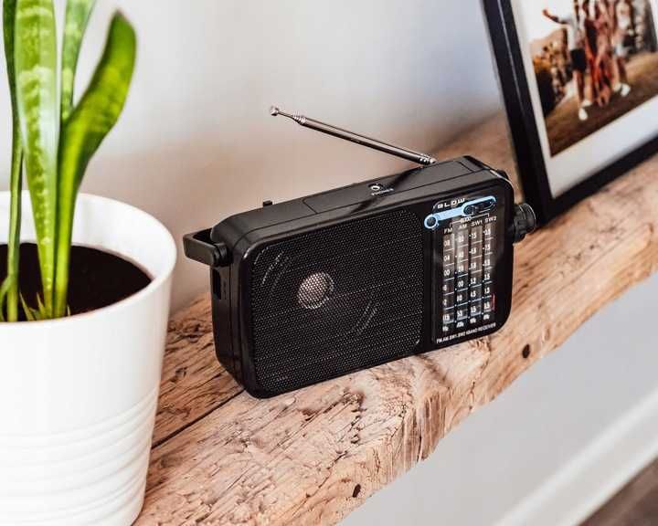 Radio Kuchenne AM/FM Przenośne Na Baterie R20, Antena, Mini Jack