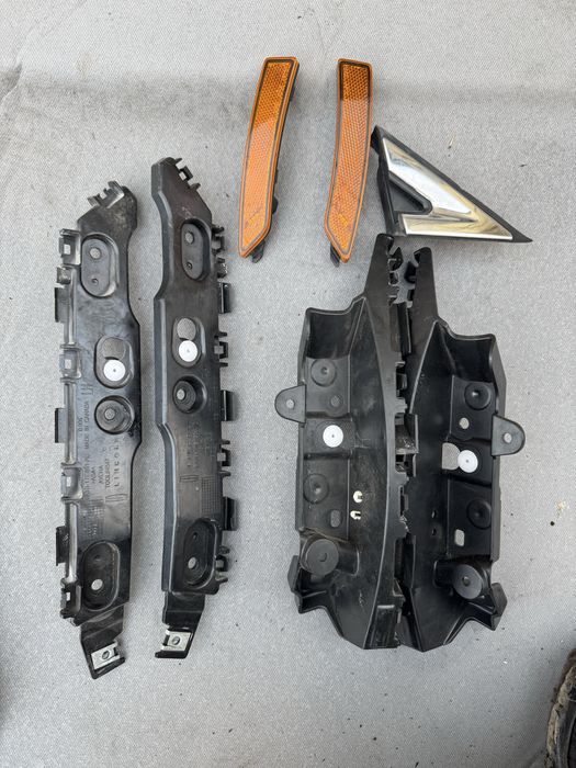 Направляючі заднього бампера катафот Lincoln Nautilus