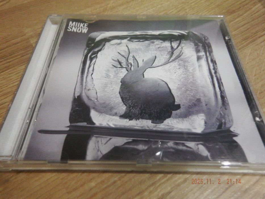 MIIKE SNOW                   .