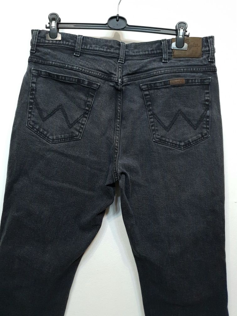 Spodnie męskie jeansowe Wrangler W38 L32 L Durable Quality
