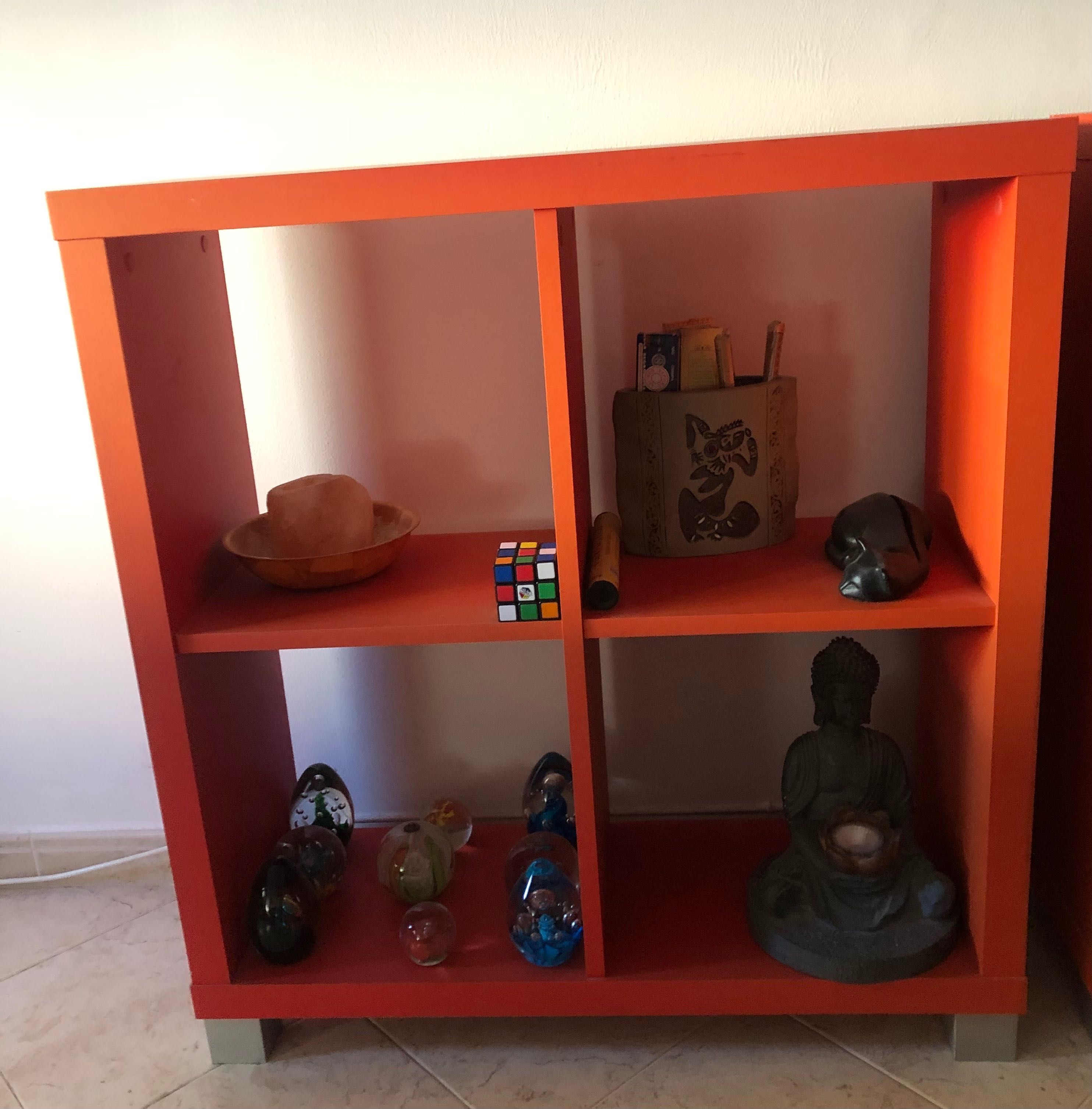 Móveis Modulares Vermelhos