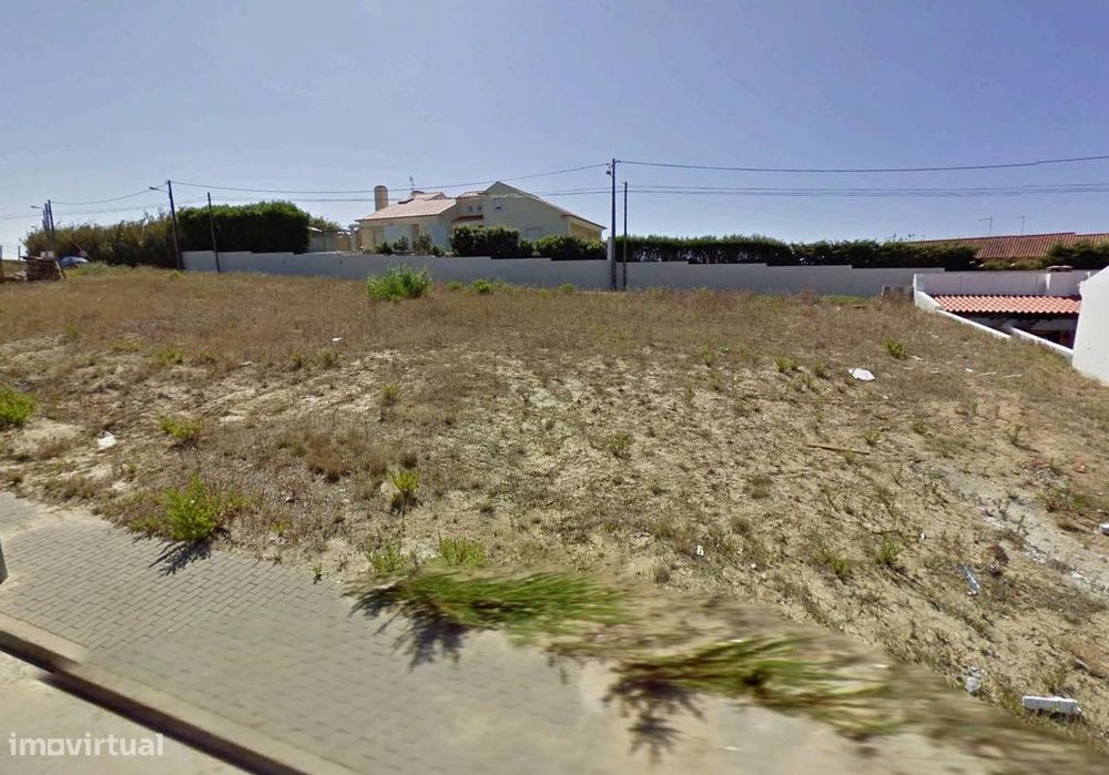 Lote com projeto aprovado (432m² )